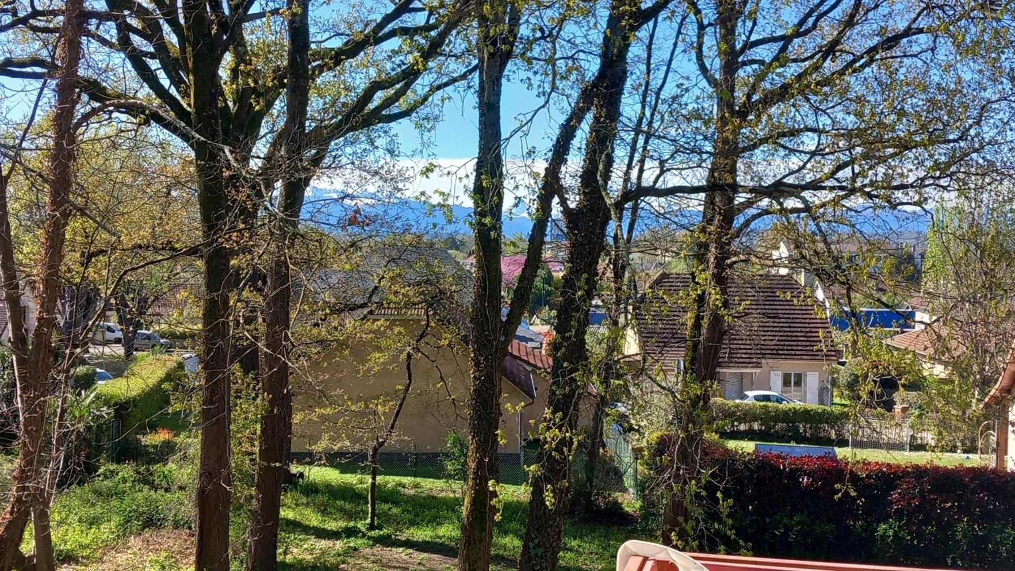 Ferienwohnung Le Petit Park-Studio-Terrasse- Piscine-Wifi Fibre Pau Exterior foto